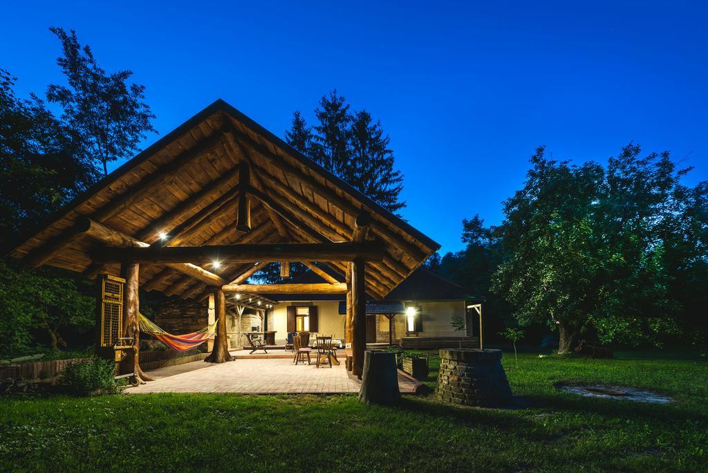 Almási réti erdészlak Villa Alsomocsolad Kültér fotó