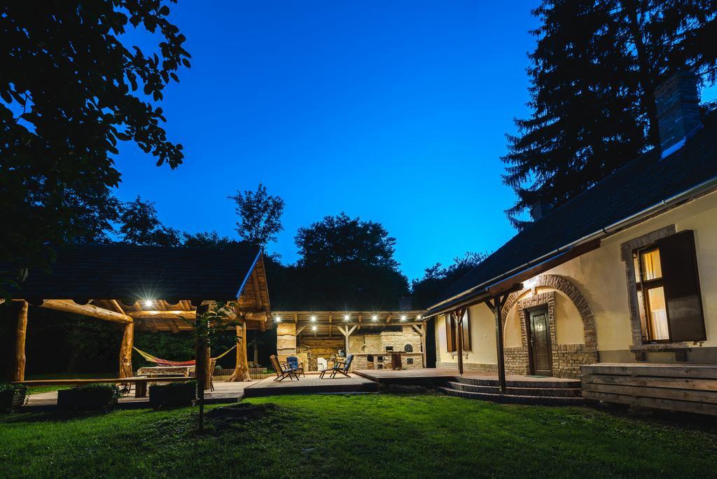 Almási réti erdészlak Villa Alsomocsolad Kültér fotó